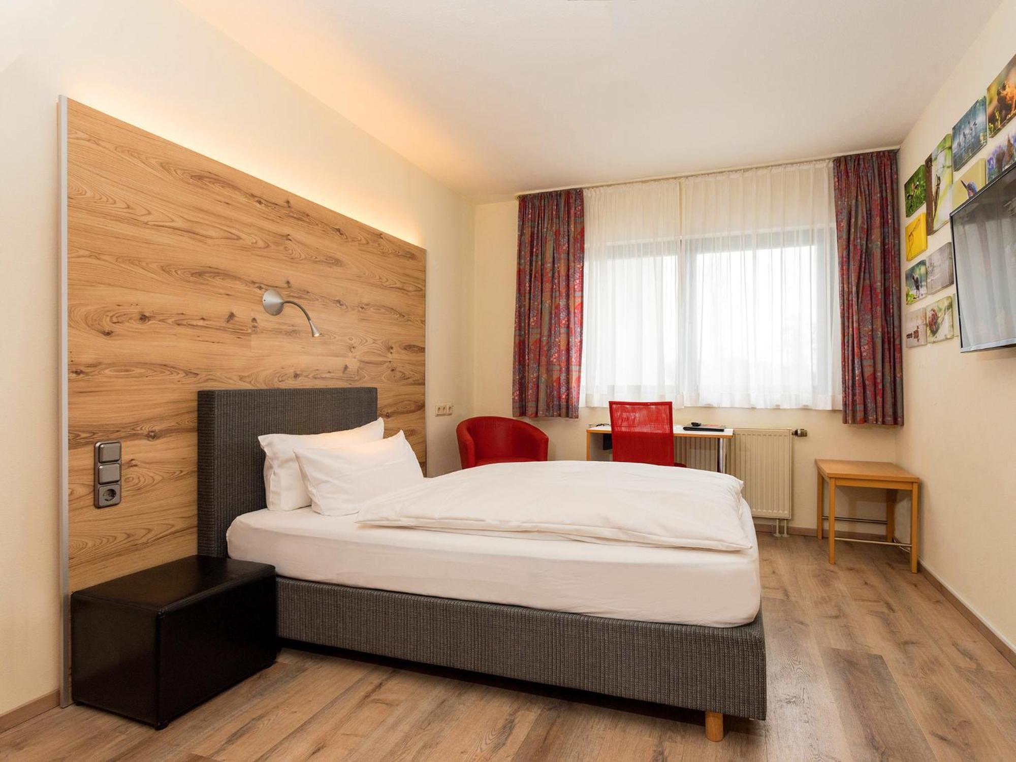 Hotel Hansen Bergisch Gladbach Buitenkant foto